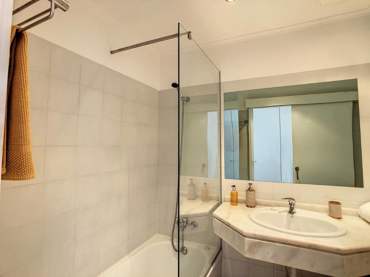 Lido Life Apartment By Lovelystay Funchal  Ngoại thất bức ảnh